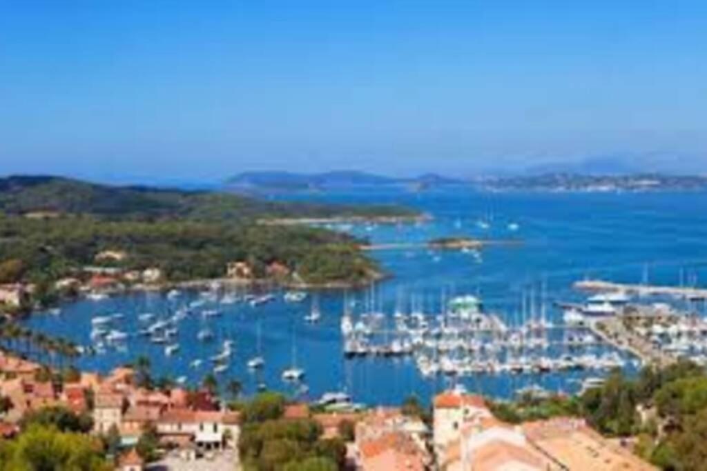 Studio Climatise Proche Port Et Plages 라론드레모레 외부 사진