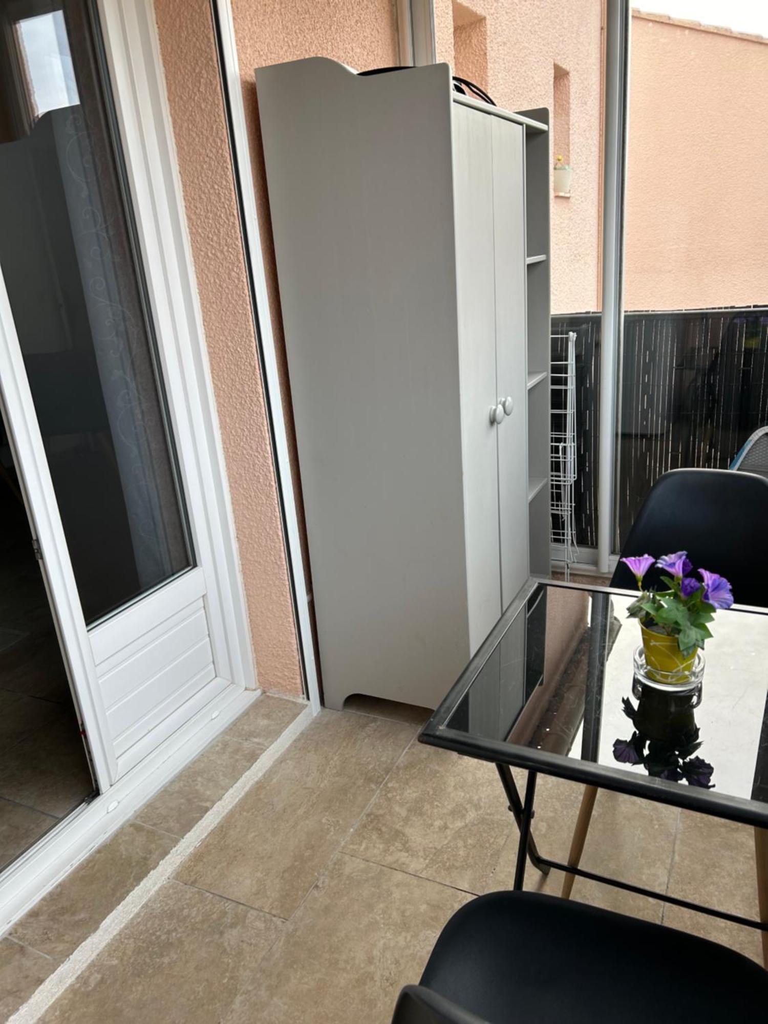 Studio Climatise Proche Port Et Plages 라론드레모레 외부 사진